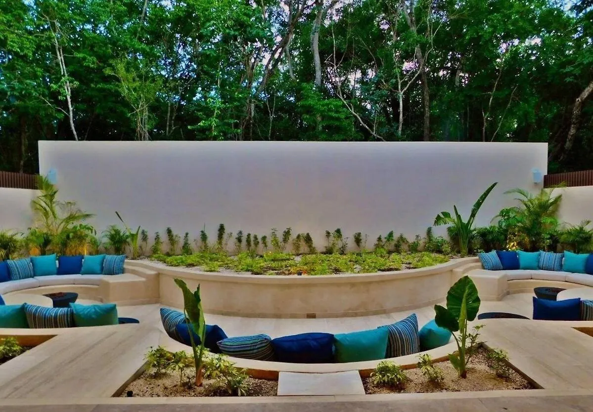 툴룸 1 Rec. | Vista A La Jungla + Piscina Infinita + Amenidades Lx 아파트